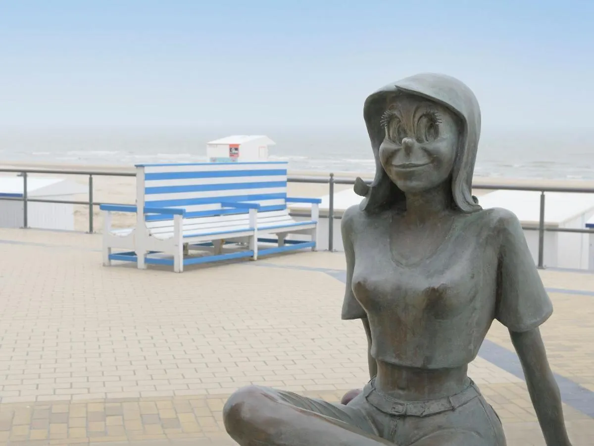 Cosy Apartment On The Seafront Middelkerke